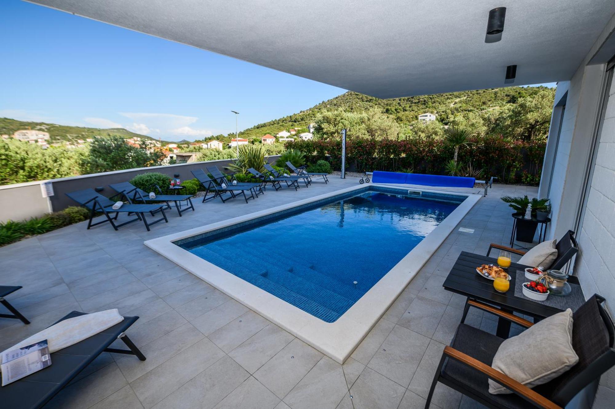 Villa Kapetanova Lanterna Luxury Apartment Barka With Heated Pool Vinišće Buitenkant foto