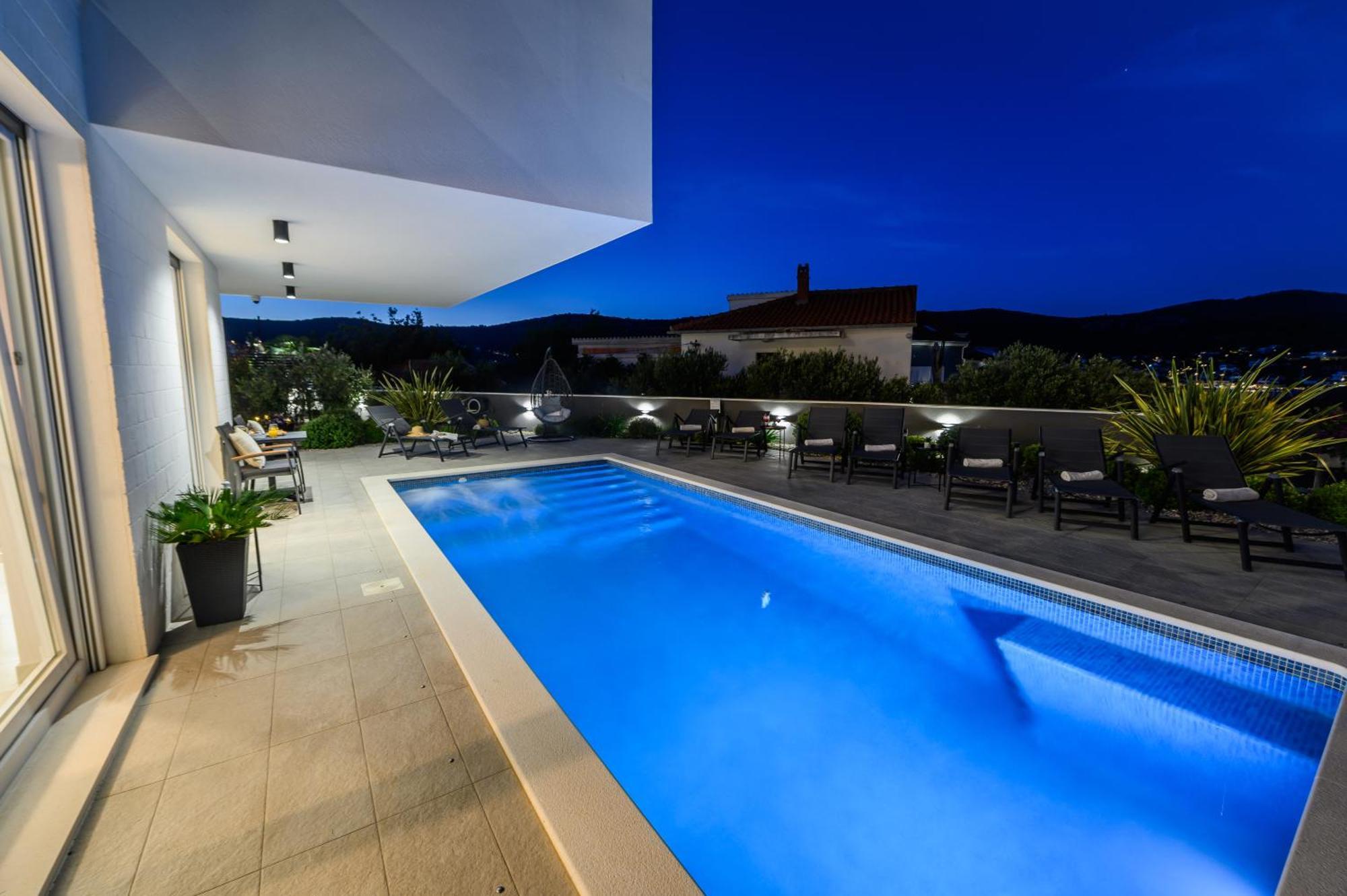 Villa Kapetanova Lanterna Luxury Apartment Barka With Heated Pool Vinišće Buitenkant foto