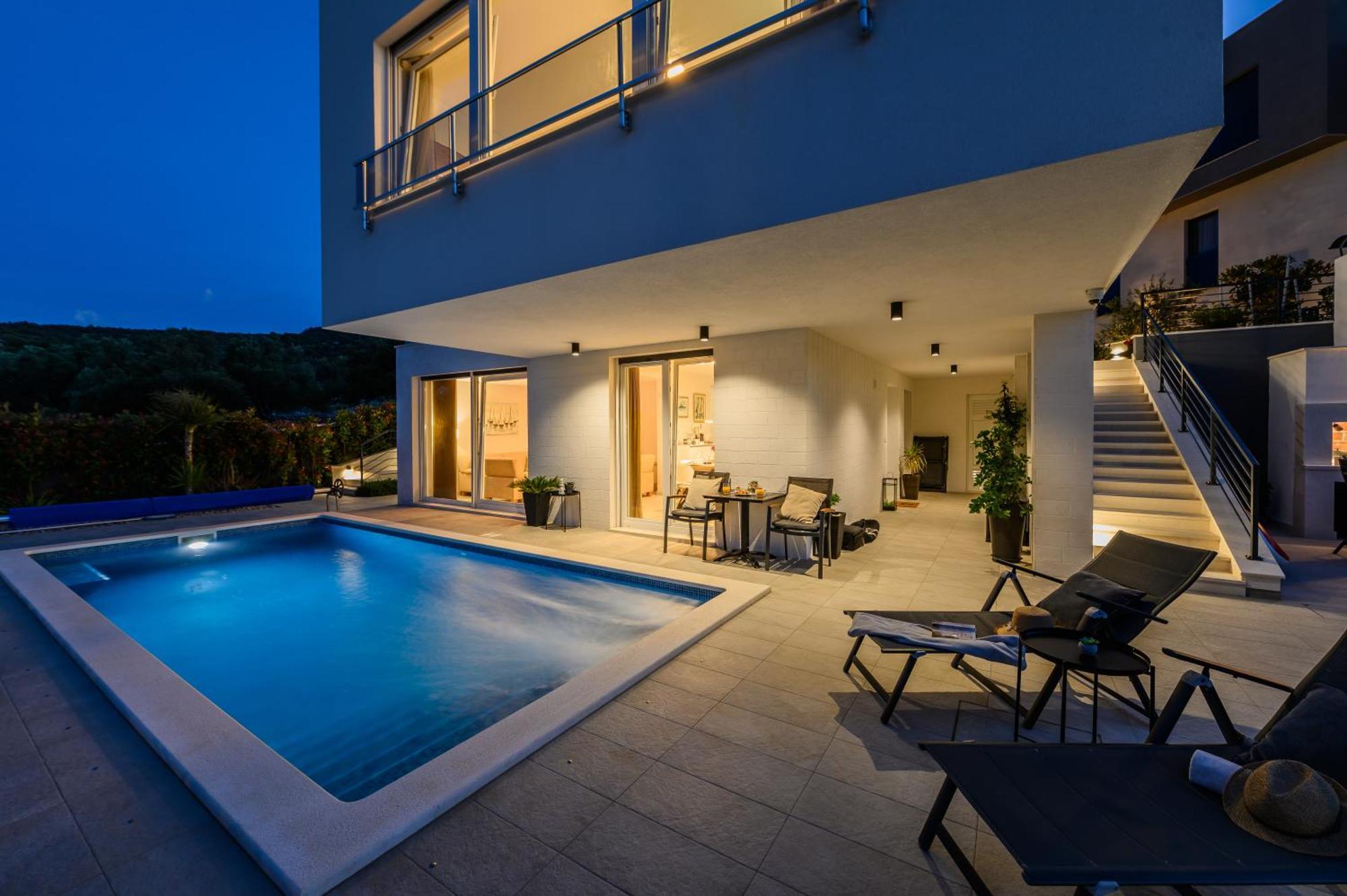 Villa Kapetanova Lanterna Luxury Apartment Barka With Heated Pool Vinišće Buitenkant foto