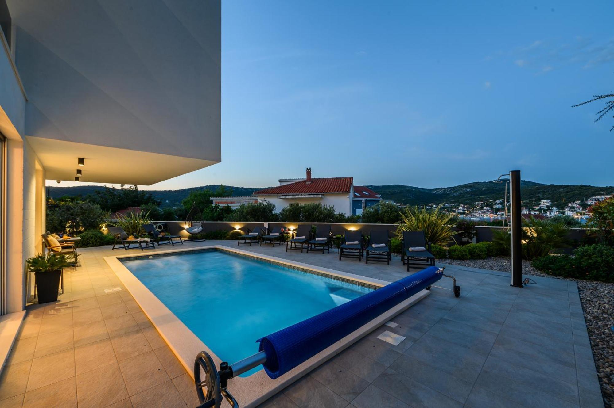 Villa Kapetanova Lanterna Luxury Apartment Barka With Heated Pool Vinišće Buitenkant foto